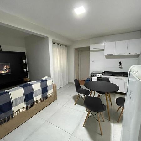Casa Fundos Eco City 03 Simples E Confortavel Com 2 Quartos E Garagem Curitiba Exterior photo