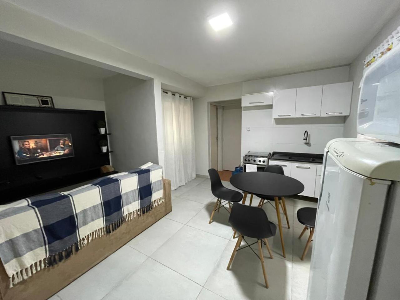 Casa Fundos Eco City 03 Simples E Confortavel Com 2 Quartos E Garagem Curitiba Exterior photo